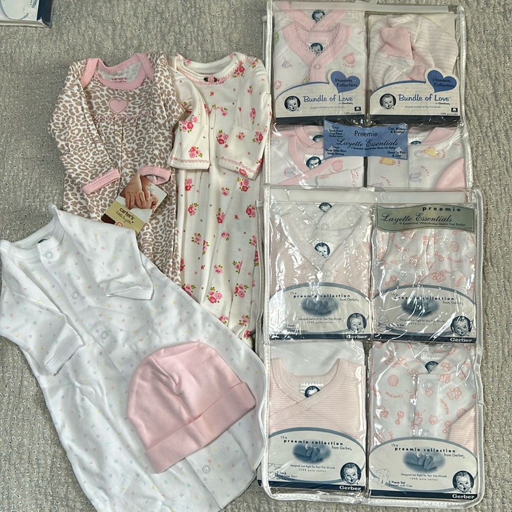 NWT Preemie baby girl lot! 22 pcs in total. Gerber and Carter’s. Up to 5 lbs